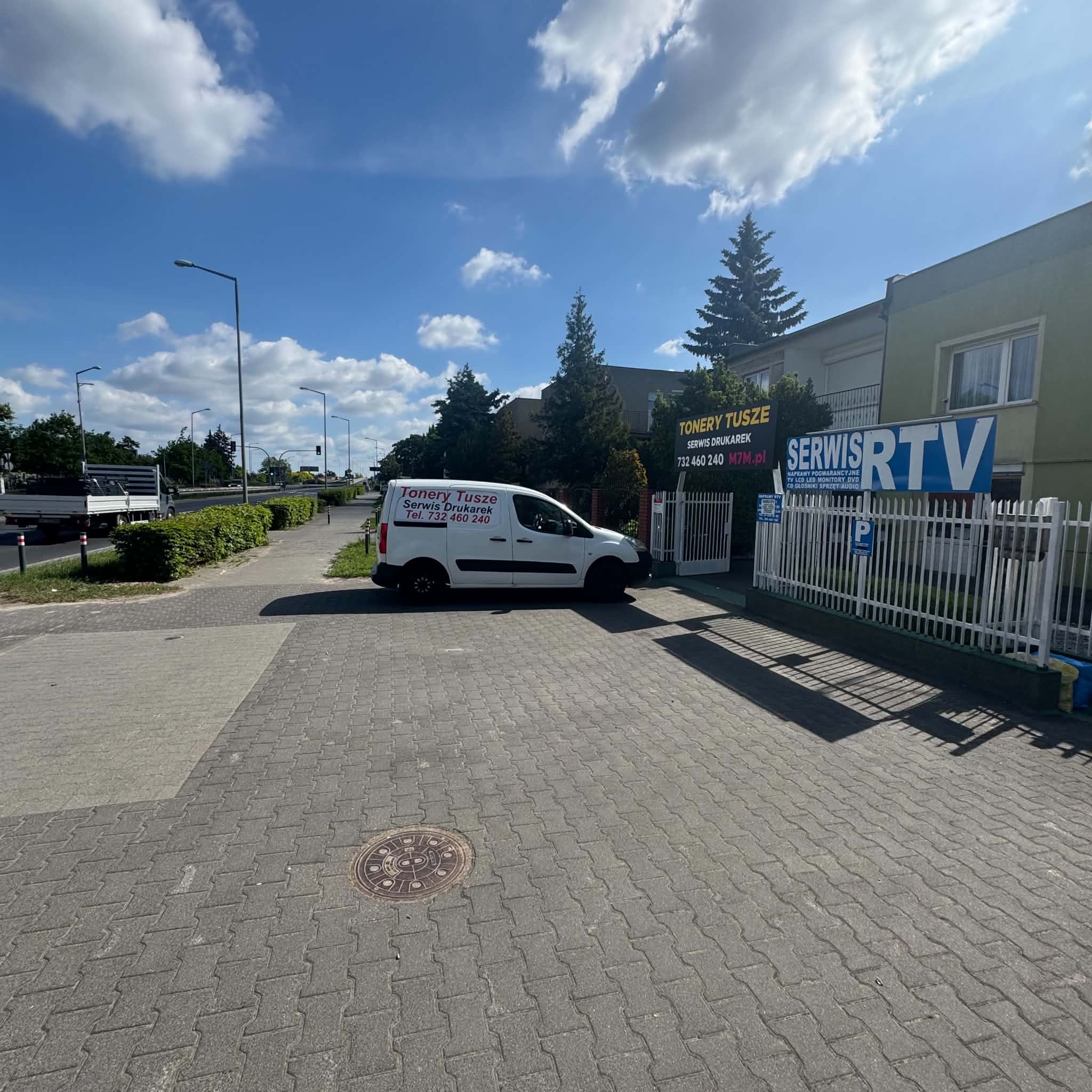 Jak połączyć drukarkę z telefonem – Wi-Fi, Bluetooth czy kabel USB?